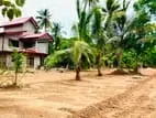 රුවන්වැලිසෑයට ආසන්නව සින්නක්කර බිම් කොටස්