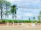 දික්වැල්ල කැකනදුර පාරෙන් ඉඩමක්