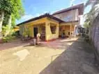 පර් 20 ඉඩමේ වටිනා කමට විකිණිමට ඇති නිවස තිඹිරිගස්කටුවම මීගමුව